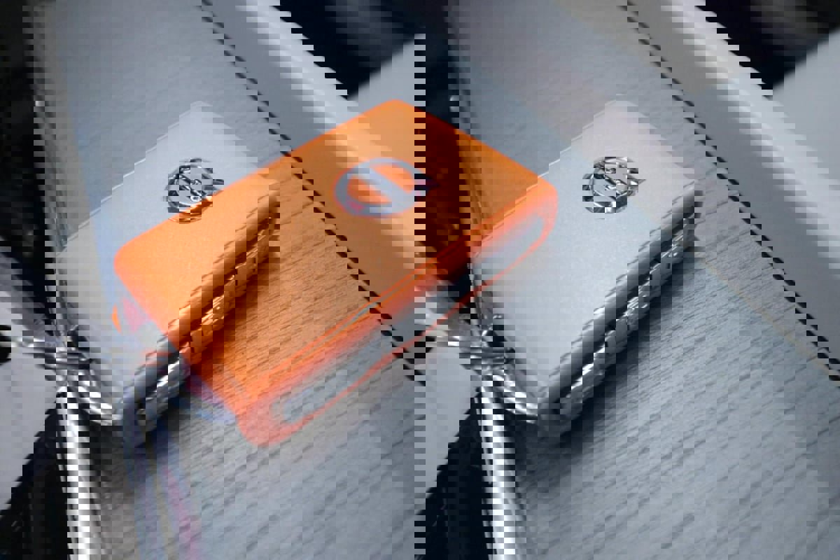 Used 2023 Volvo XC60 B5 Plus image 23