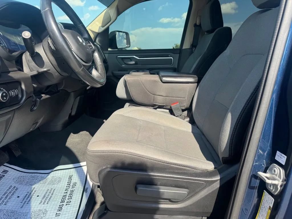 Used 2019 RAM 1500 Big Horn AWD/4WD image 10