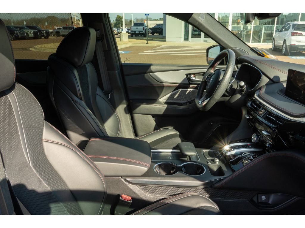Used 2023 Acura MDX A-Spec image 17