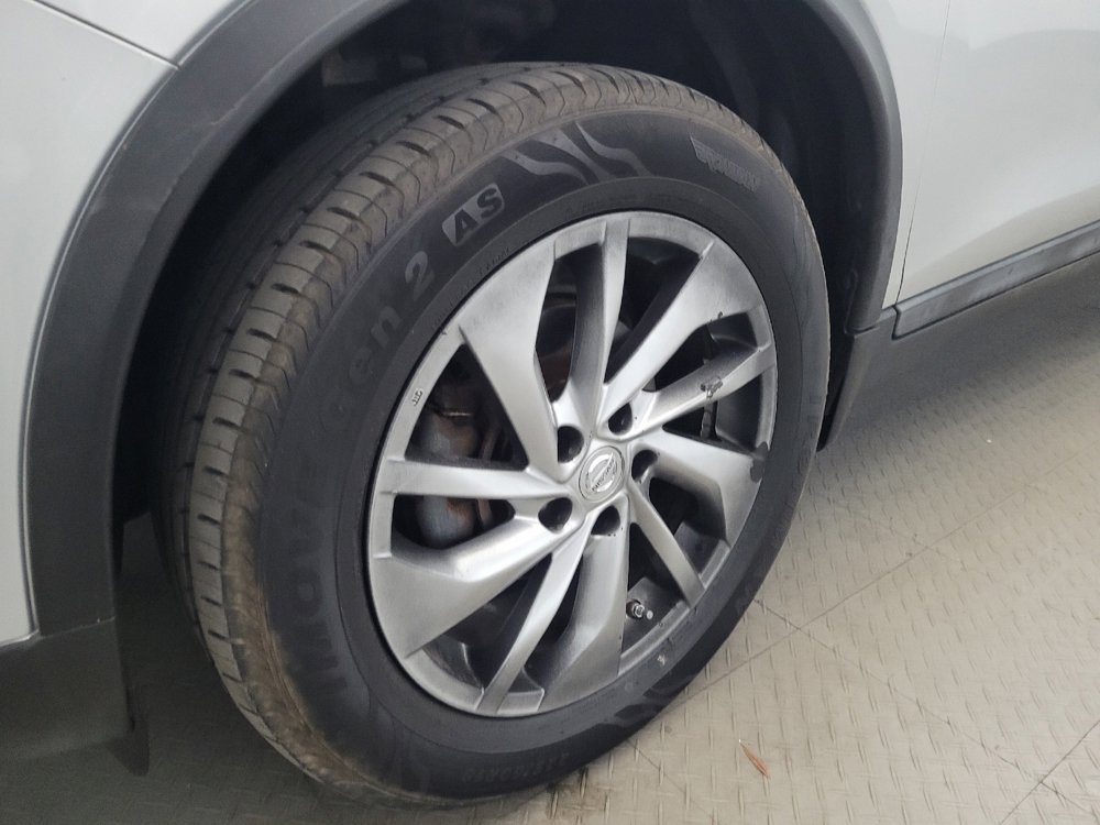 Used 2014 Nissan Rogue SL AWD/4WD image 31