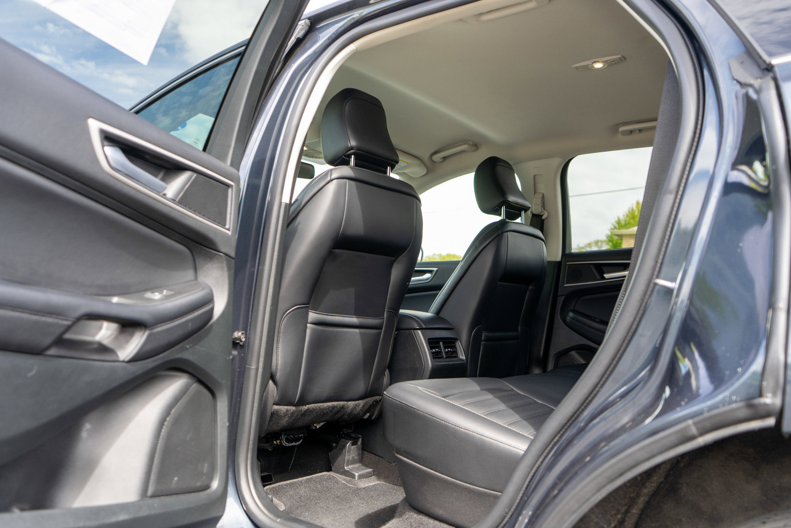 Used 2024 Ford Edge SEL w/ Convenience Package AWD/4WD image 29