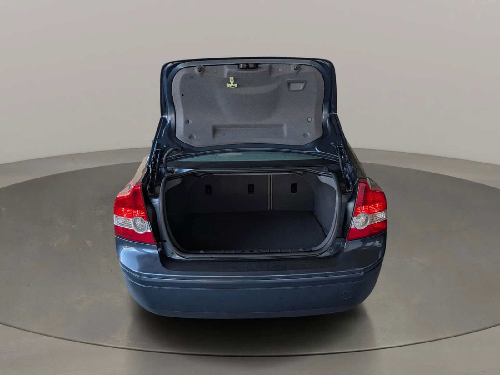 Used 2005 Volvo S40 2.4i FWD image 28