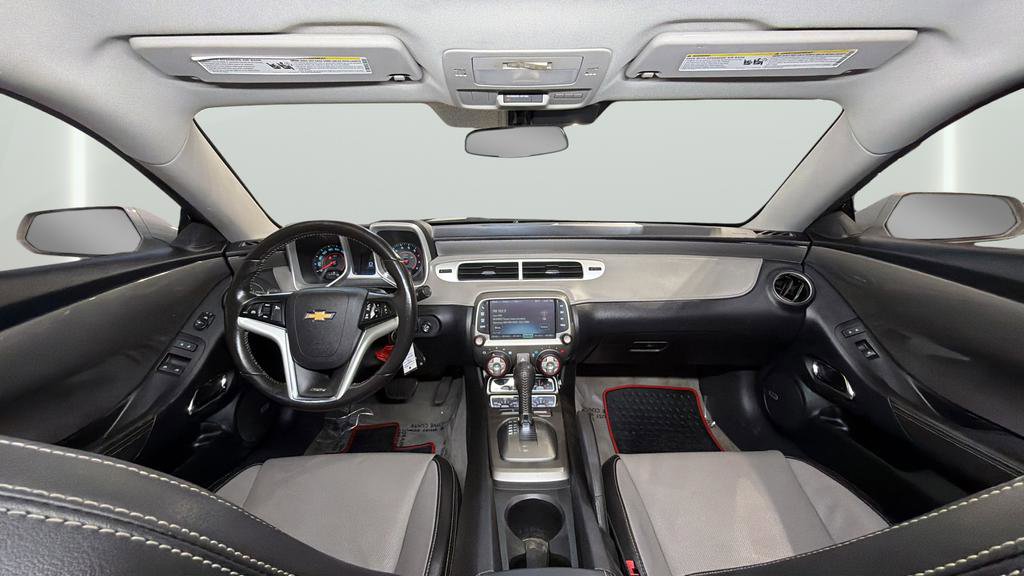 Used 2015 Chevrolet Camaro SS image 31