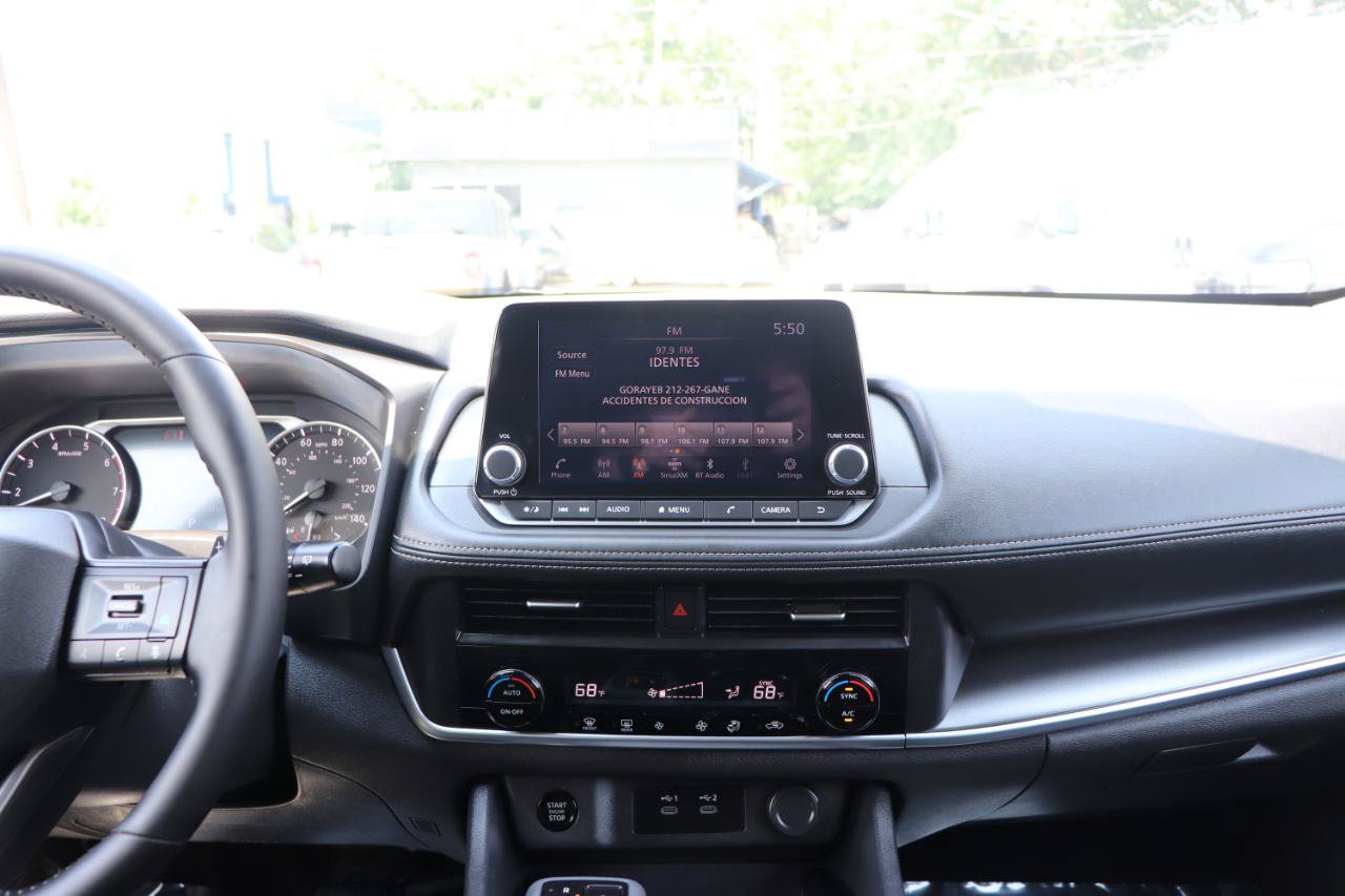 Used 2026 Nissan Rogue SV AWD/4WD image 19