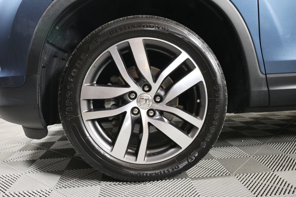 Used 2016 Honda Pilot Touring image 9