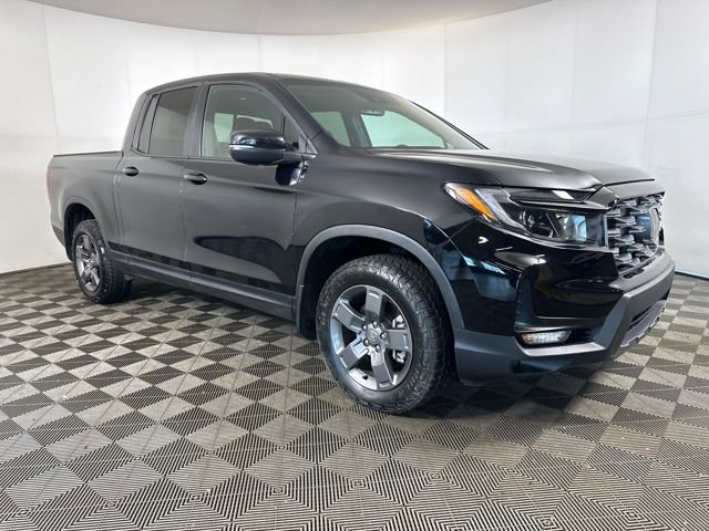 Used 2024 Honda Ridgeline TrailSport image 2
