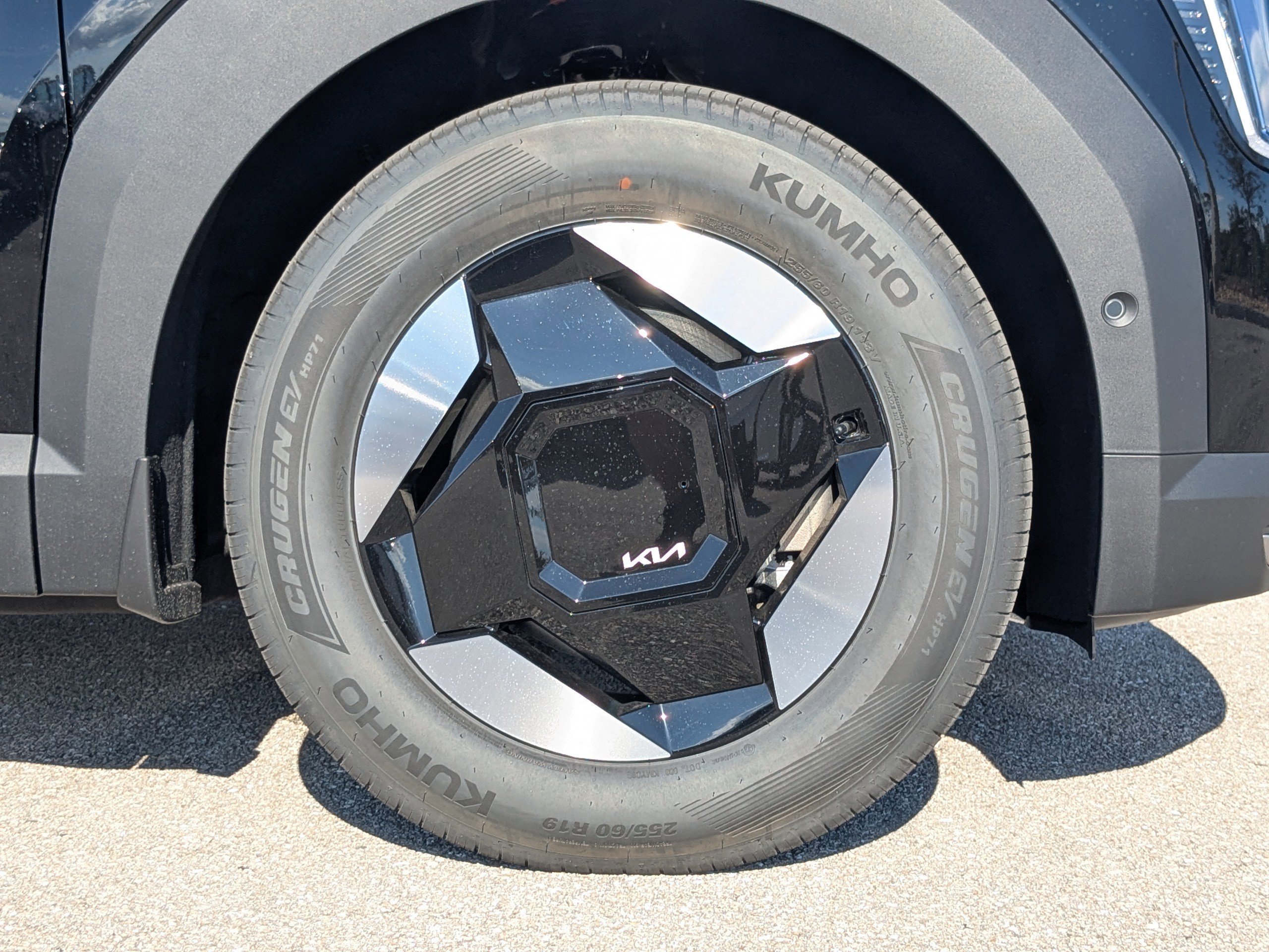 New 2026 Kia EV9 Wind image 13