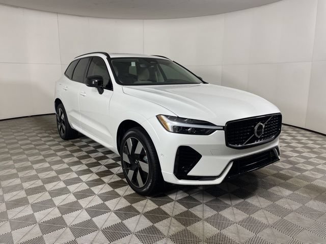 Certified 2025 Volvo XC60 T8 Plus w/ Protection Package AWD/4WD image 2