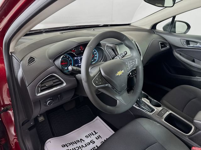 Used 2017 Chevrolet Cruze LT w/ Convenience Package image 10