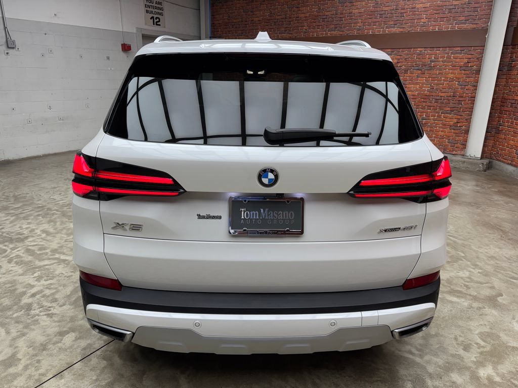 Used 2026 BMW X5 xDrive40i AWD/4WD image 4