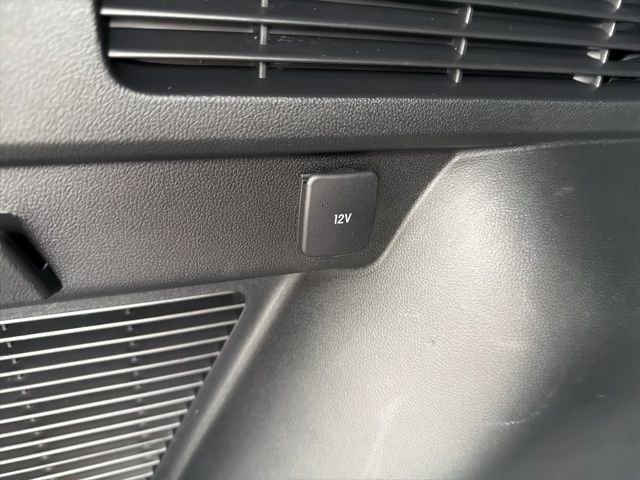 Used 2023 Ford Escape SE w/ Class II Trailer Tow Package image 12