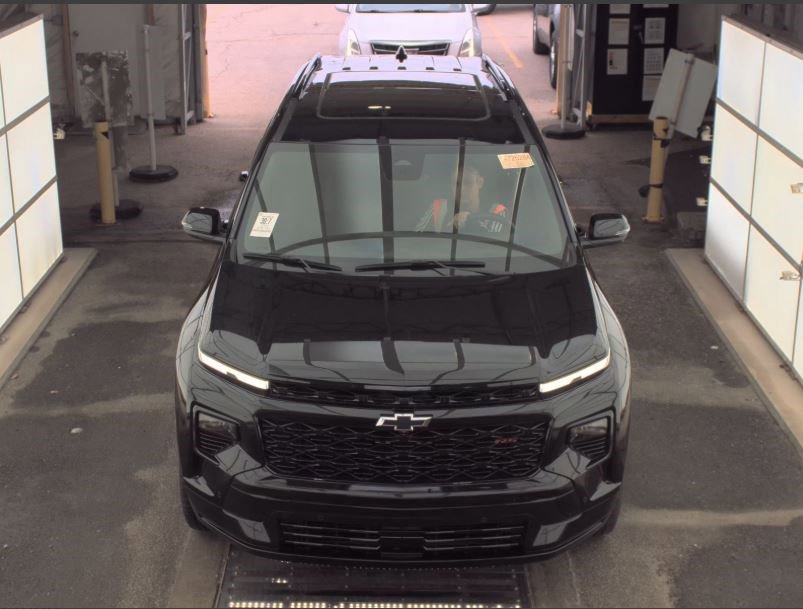 Used 2024 Chevrolet Traverse RS w/ LPO, Floor Liner Package image 3