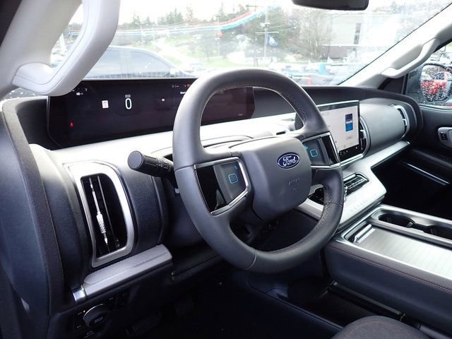 Certified 2025 Ford Expedition Active AWD/4WD image 16