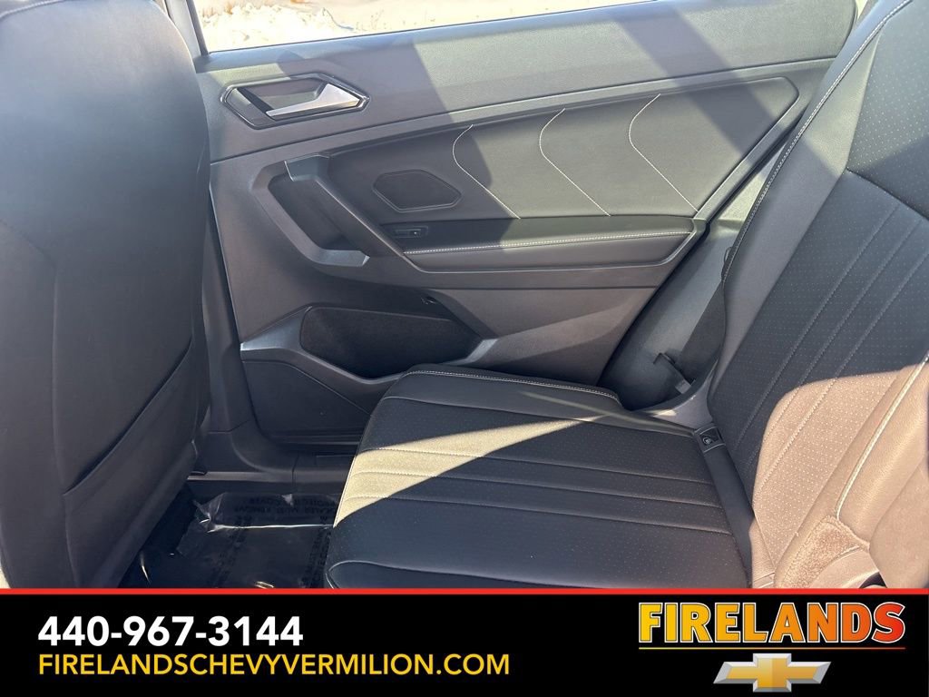 Used 2023 Volkswagen Tiguan SE R-Line image 49