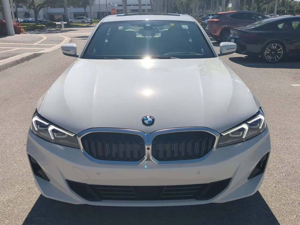 New 2026 BMW 330i Sedan w/ Premium Package image 9