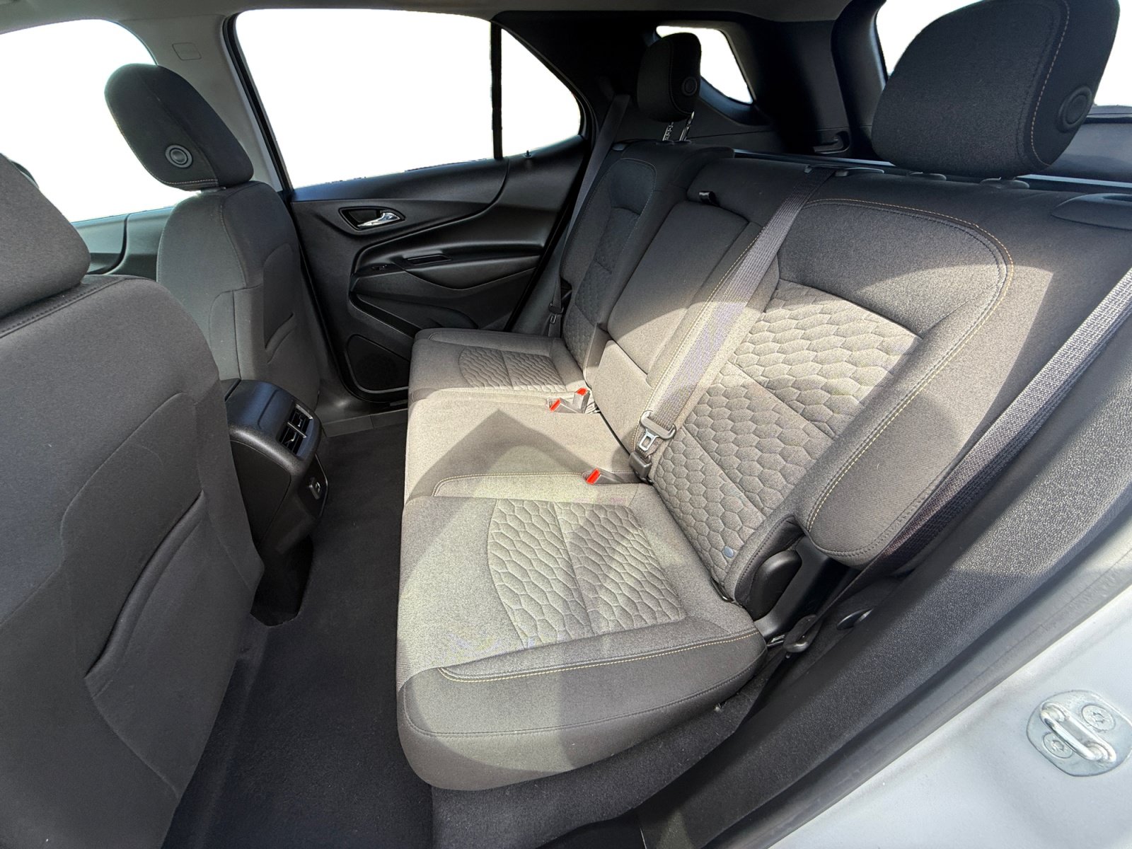 Used 2020 Chevrolet Equinox LT FWD image 16