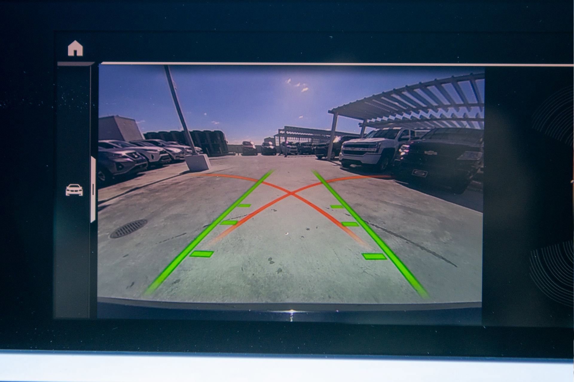 Used 2019 BMW 330i xDrive Sedan w/ Driving Assistance Package image 31