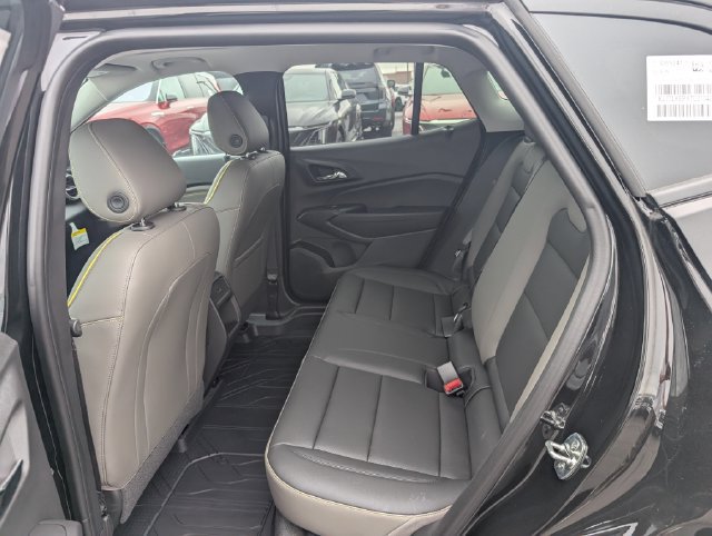 New 2026 Chevrolet Trax ACTIV w/ Sunroof Package FWD image 9