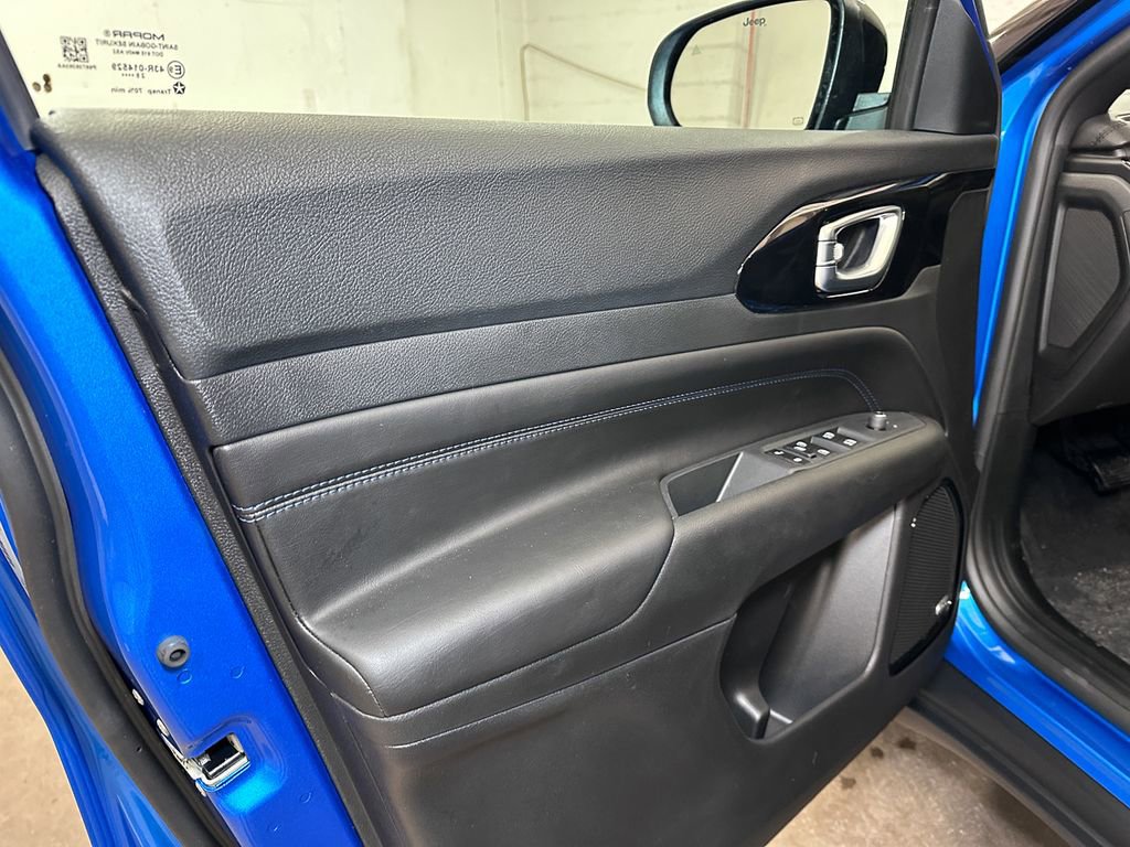 New 2026 Jeep Compass Limited w/ Sun, Sound & Navigation Group image 17