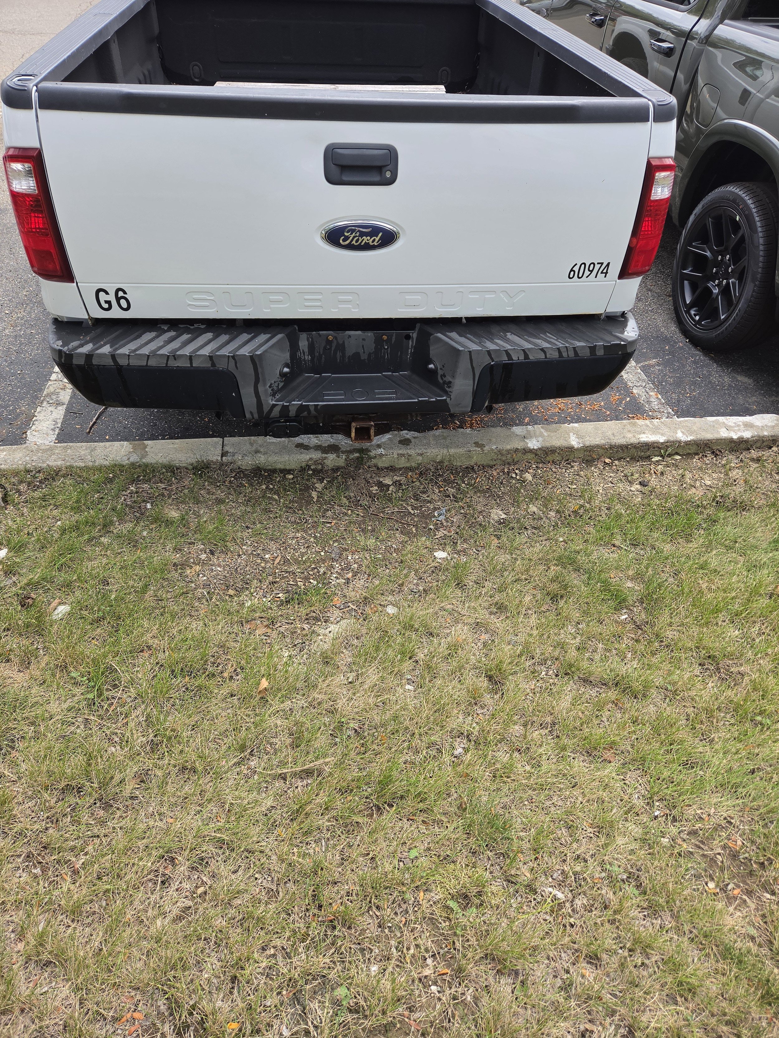 Used 2009 Ford F250 XL AWD/4WD image 4