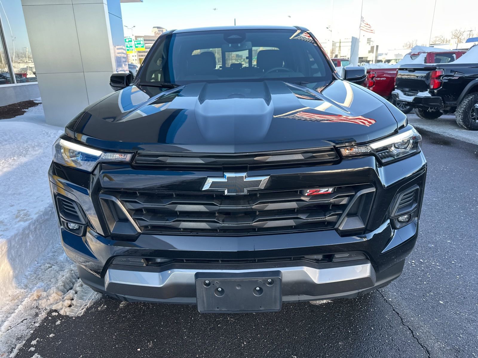 Used 2023 Chevrolet Colorado Z71 w/ Z71 Convenience Package 2 image 2