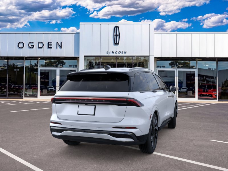 New 2026 Lincoln Nautilus Reserve w/ Jet Appearance Package AWD/4WD image 8