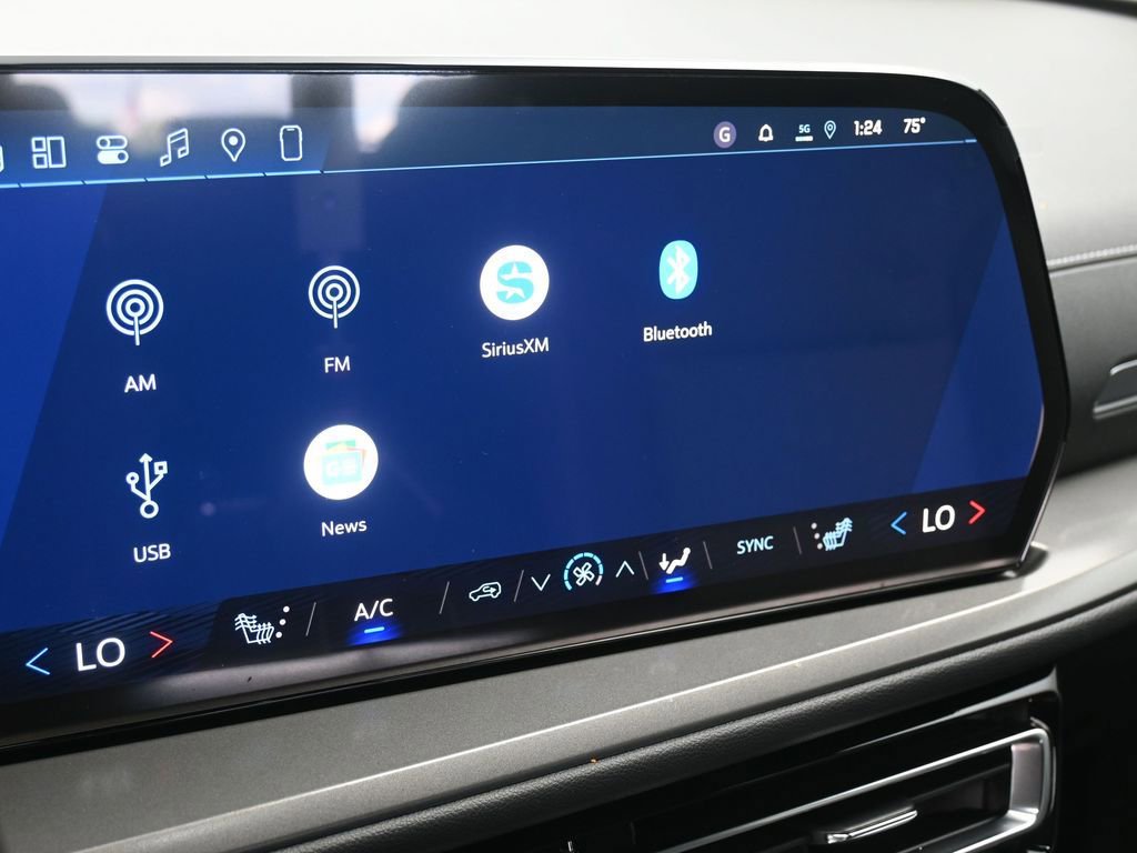 New 2026 Chevrolet Traverse LT w/ Driver Confidence Package image 20