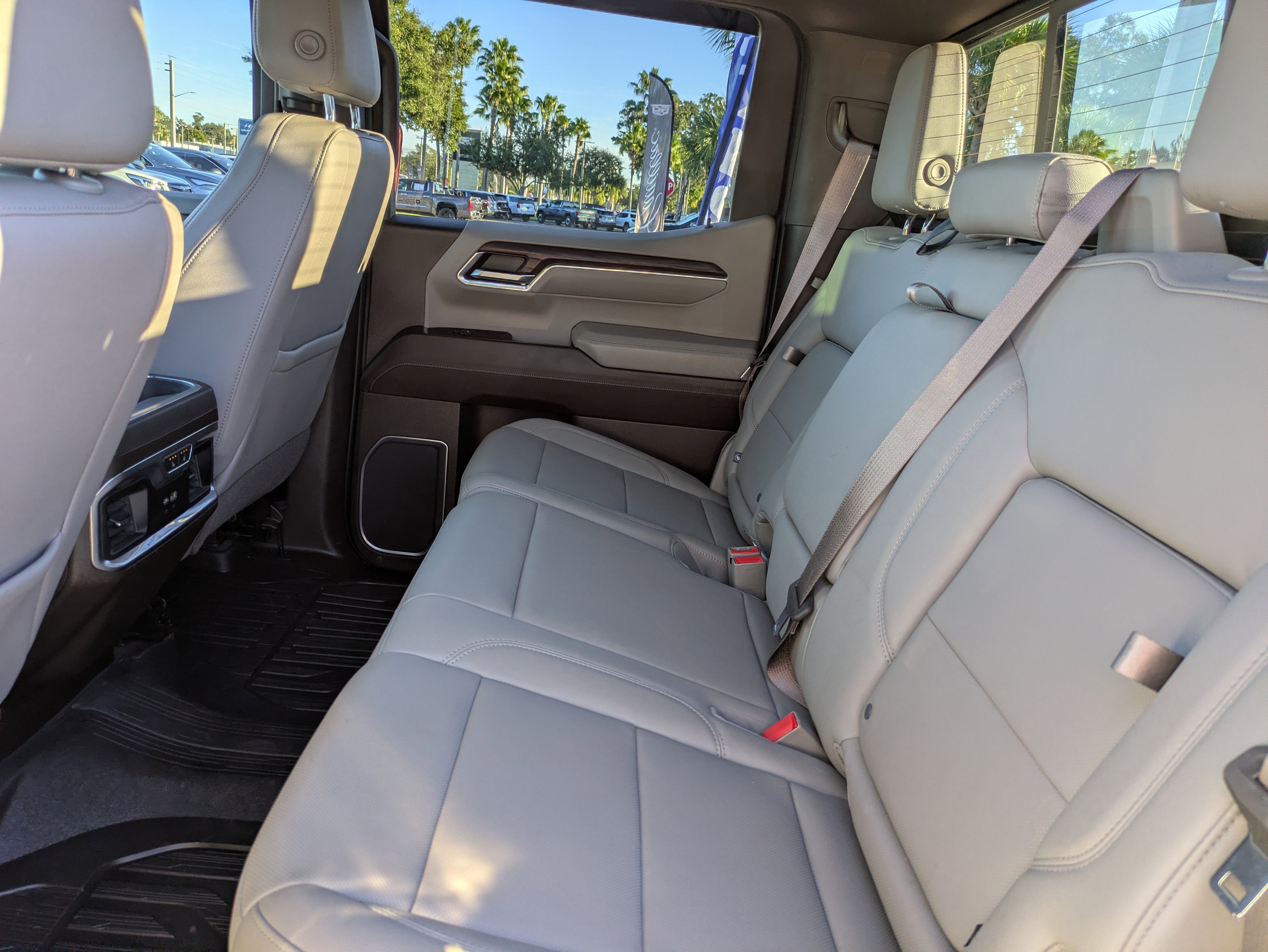 Certified 2023 GMC Sierra 1500 SLT w/ SLT Premium Plus Package image 17