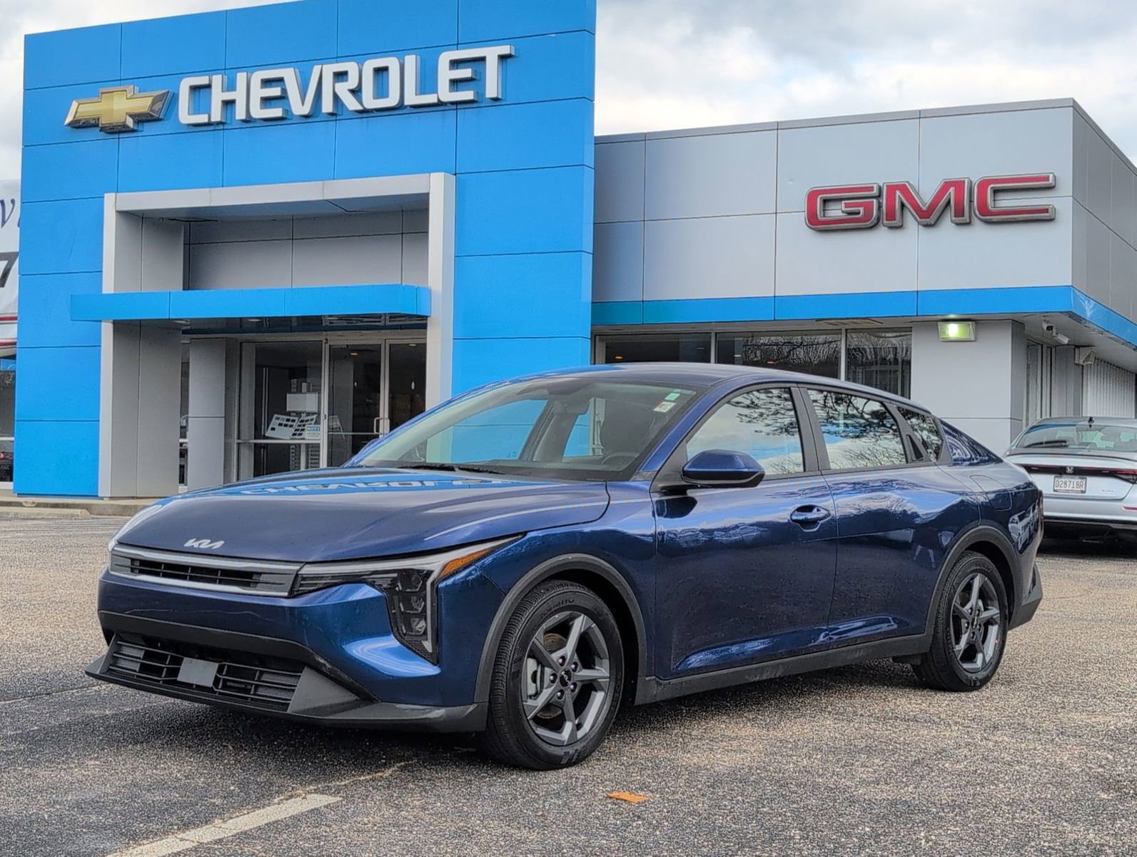 Used 2025 Kia K4 LXS