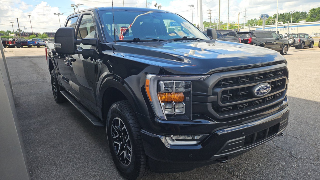 Used 2023 Ford F150 XLT w/ Equipment Group 302A High AWD/4WD image 6
