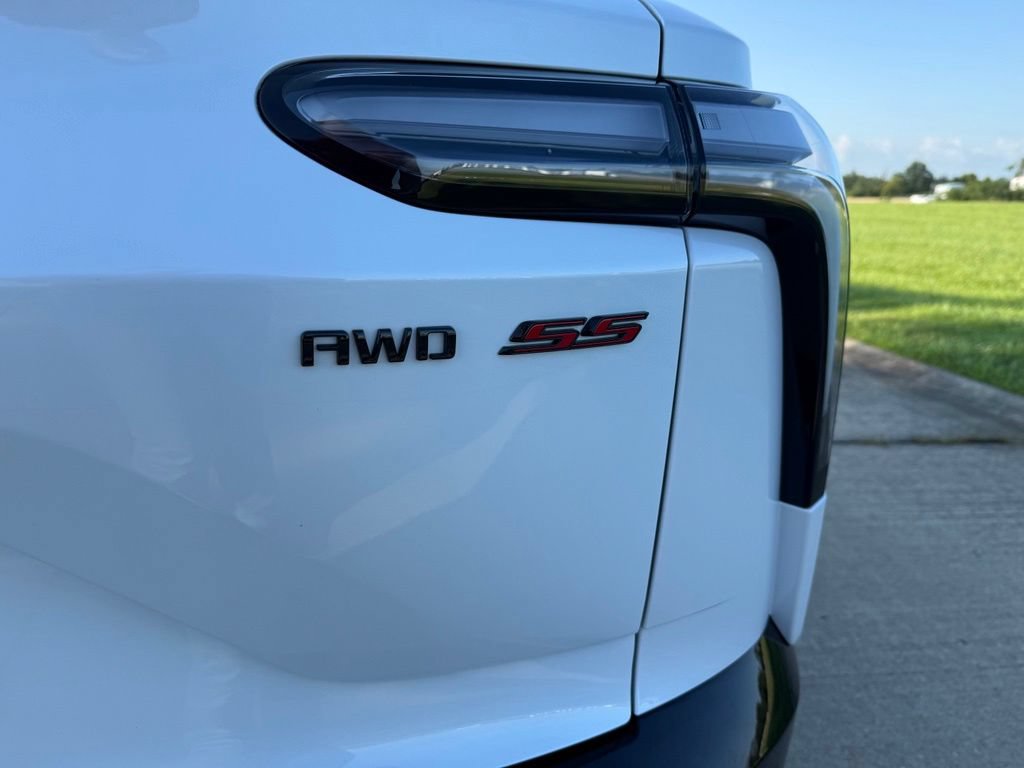 Used 2026 Chevrolet Blazer EV SS AWD/4WD image 5