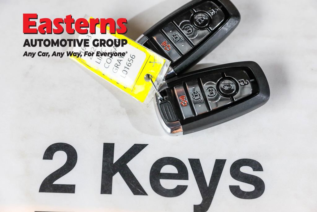 Used 2025 Lincoln Corsair Grand Touring w/ Towing Package image 26