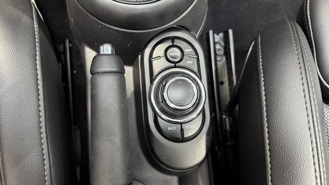 Used 2022 MINI Cooper S image 34