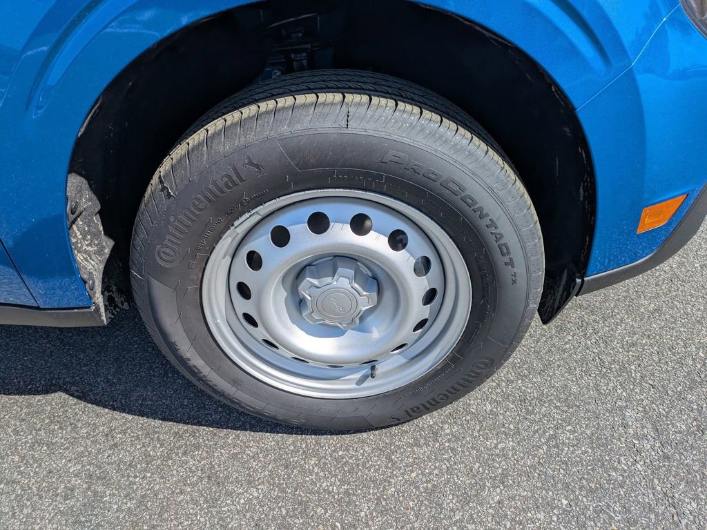 New 2026 Ford Maverick XL image 11