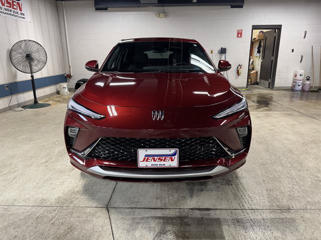 Certified 2025 Buick Envista Avenir FWD image 2