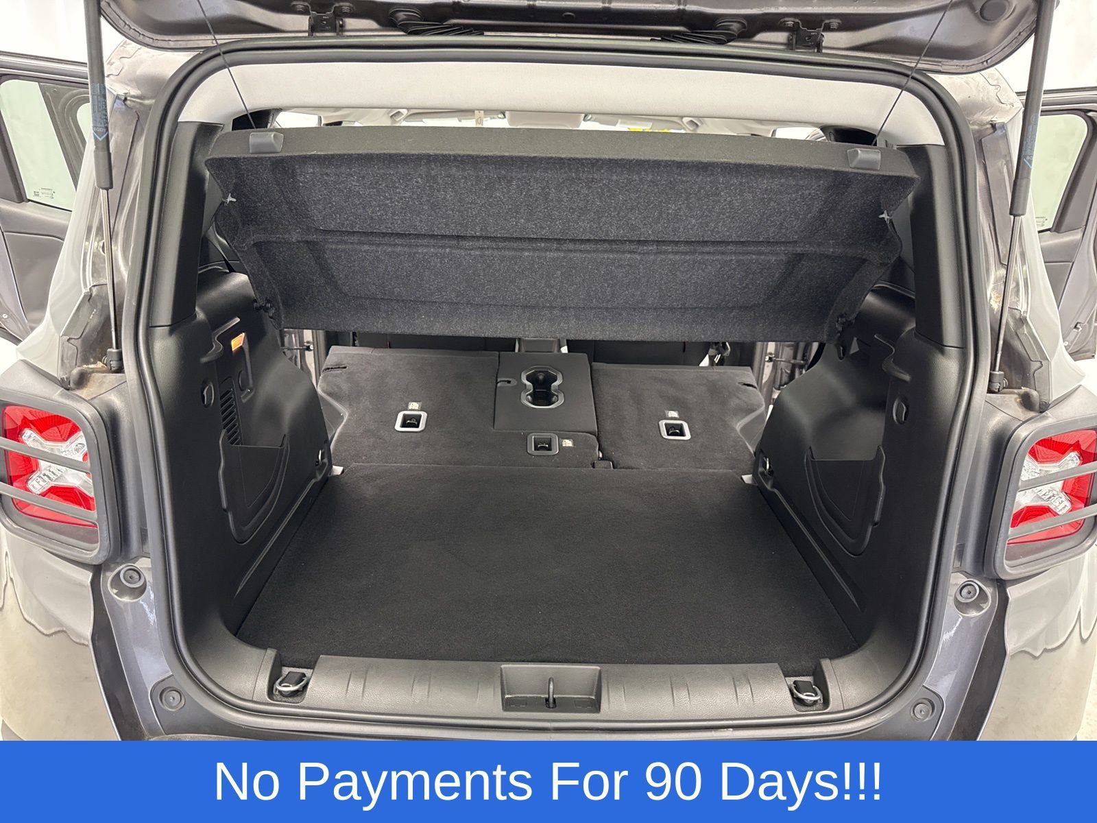 Used 2021 Jeep Renegade Trailhawk image 39