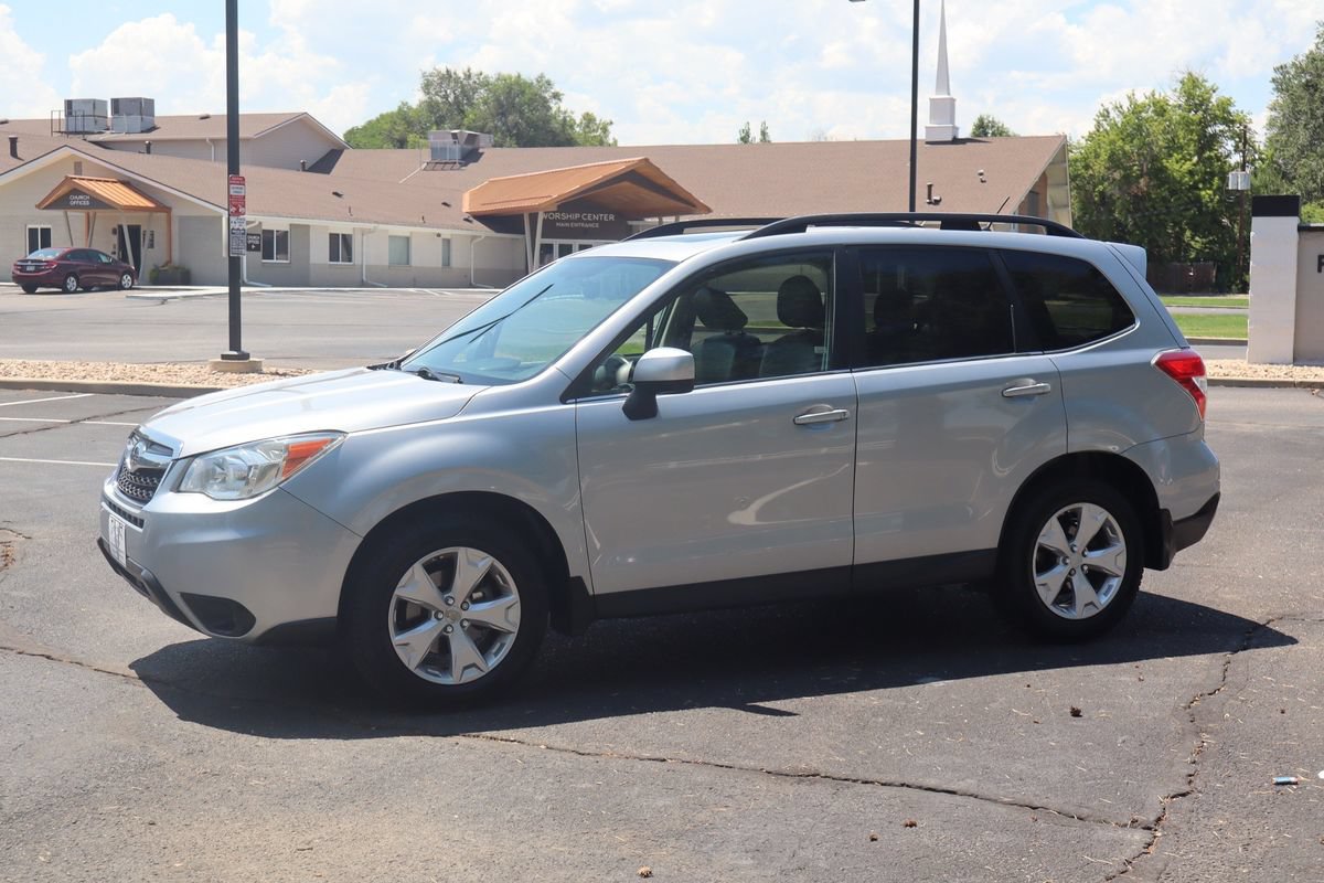 Used 2015 Subaru Forester 2.5i Limited AWD/4WD image 10