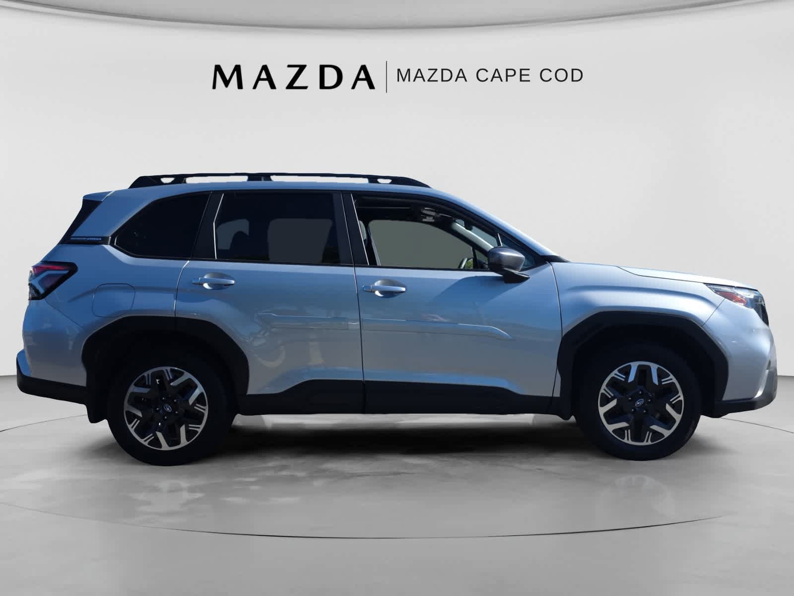 Used 2025 Subaru Forester Premium AWD/4WD image 8