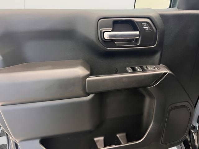 Used 2022 Chevrolet Silverado 1500 Custom Trail Boss w/ Safety Confidence Package AWD/4WD image 11