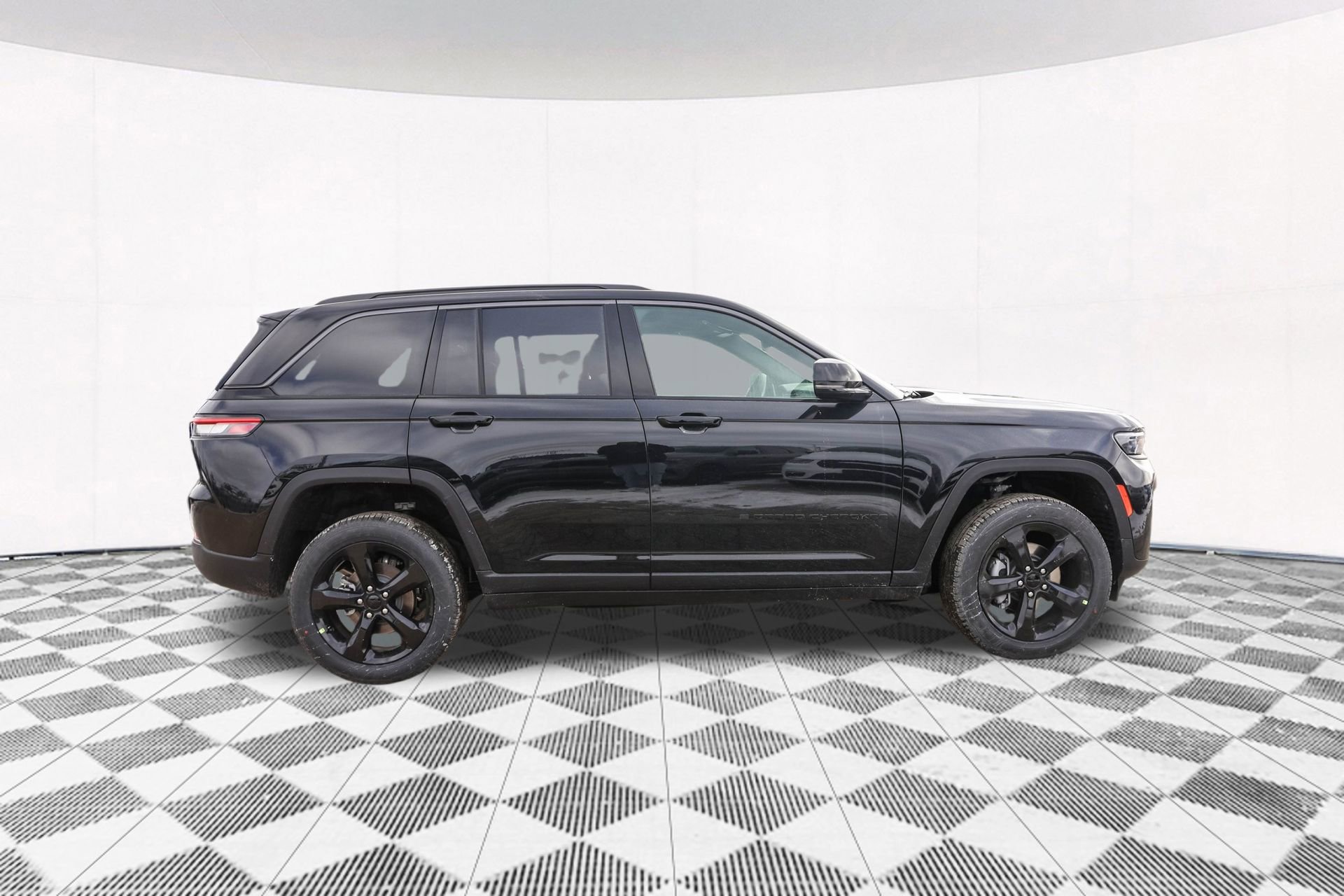 New 2026 Jeep Grand Cherokee Limited w/ Limited Altitude Package image 12