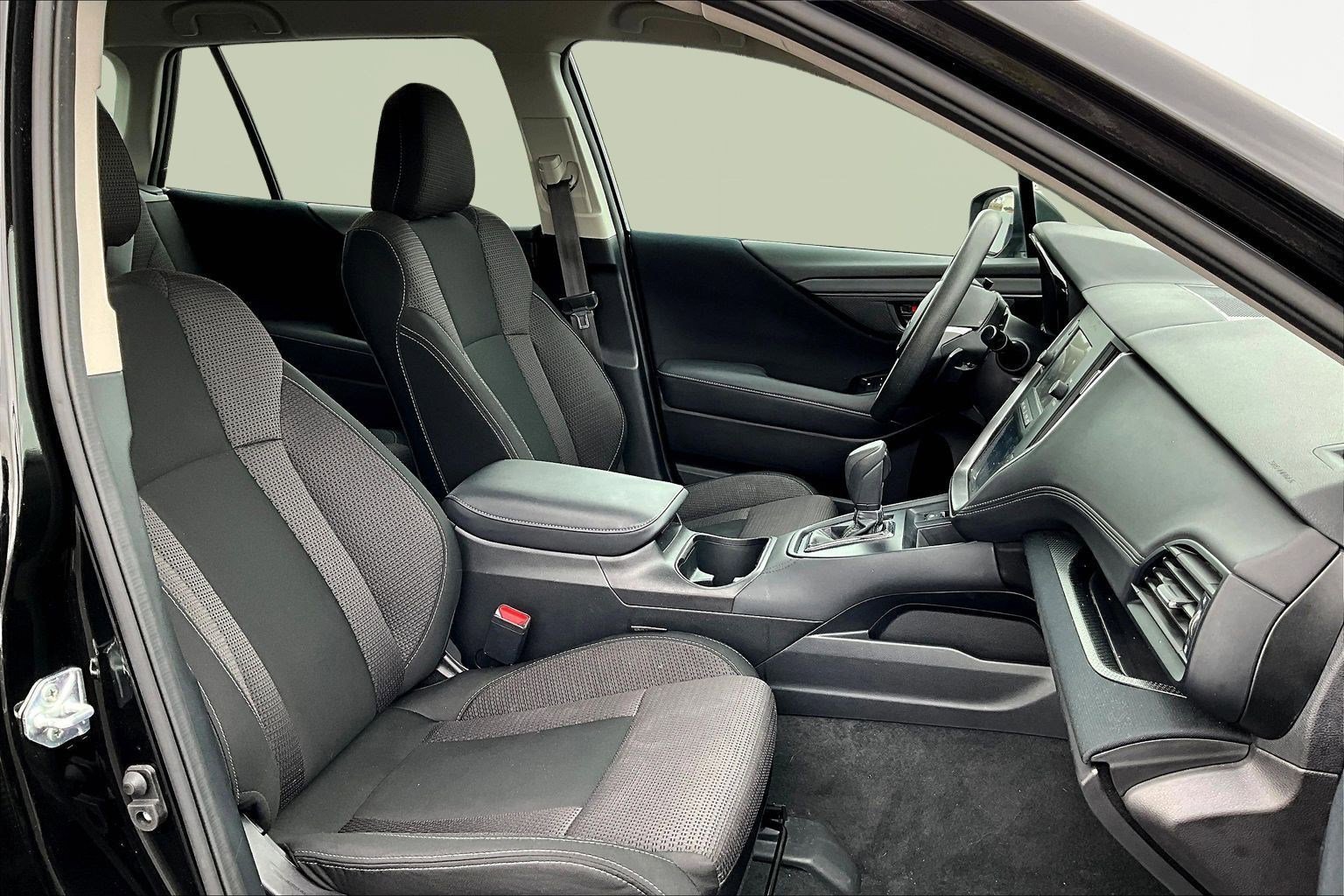 Used 2023 Subaru Outback AWD/4WD image 29
