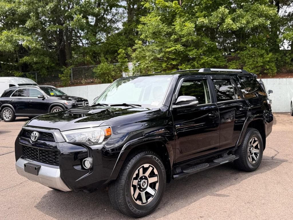 Used 2018 Toyota 4Runner TRD Off-Road Premium AWD/4WD image 2