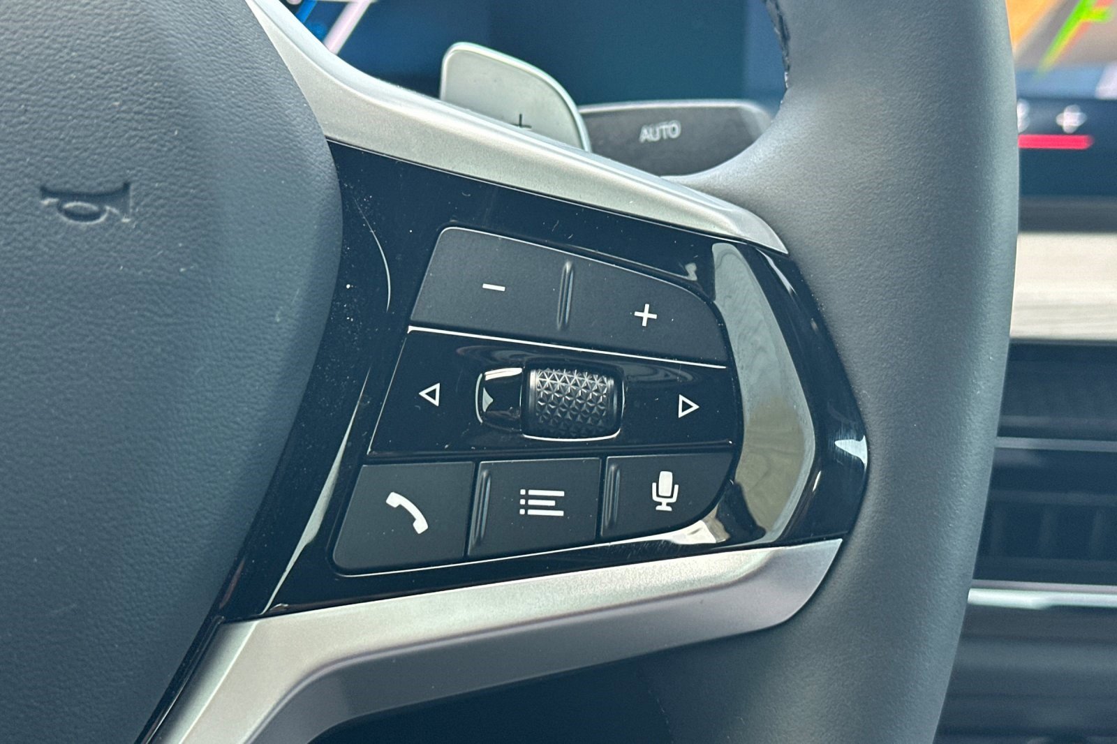 Used 2025 BMW 330i xDrive Sedan image 31