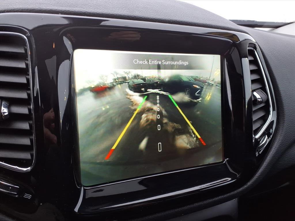 Certified 2020 Jeep Compass Latitude image 16