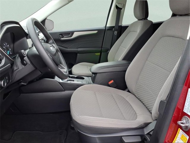 Used 2022 Ford Escape SE image 15