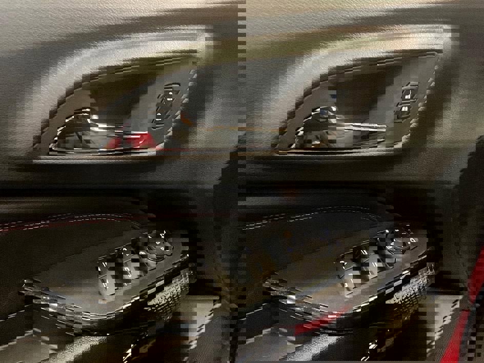 New 2026 Chevrolet Trax RS w/ Sunroof Package image 38