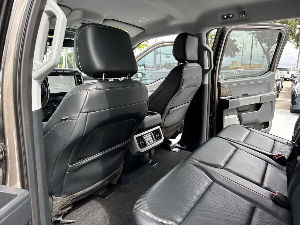 Used 2023 Ford F250 Lariat w/ Lariat Ultimate Package AWD/4WD image 34