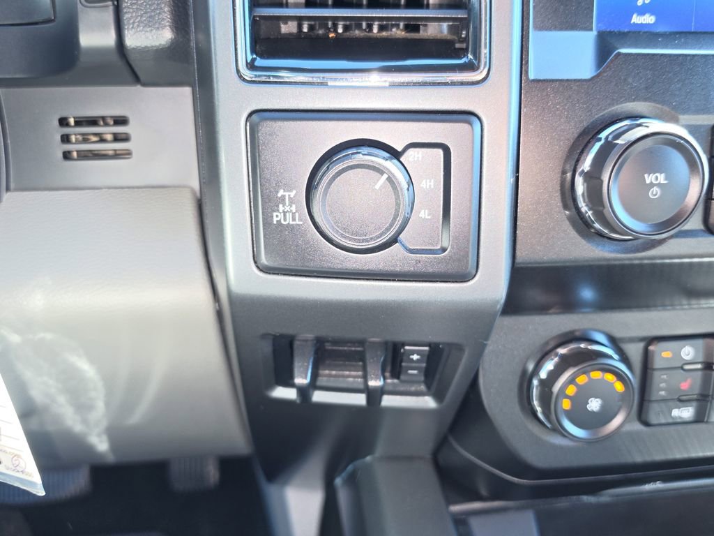 Used 2021 Ford F250 XLT w/ XLT Premium Package AWD/4WD image 22