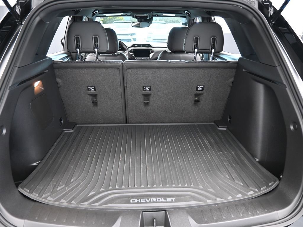 Used 2023 Chevrolet TrailBlazer RS w/ Convenience Package image 37