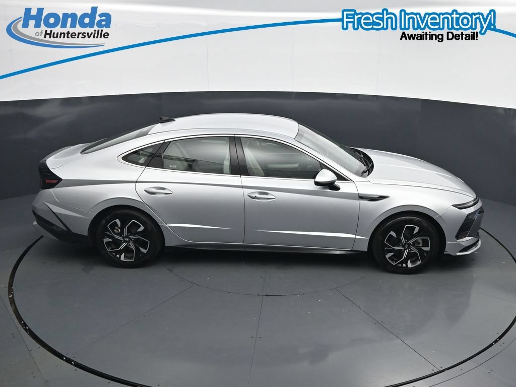 Used 2025 Hyundai Sonata SEL FWD image 27
